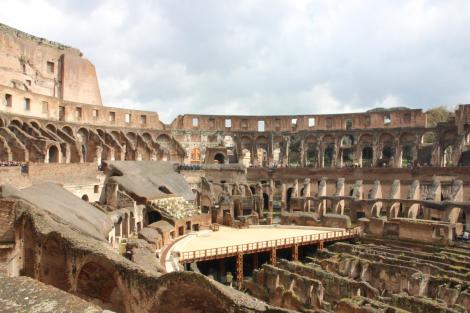 Students of the All-College Honors Program spent their spring break traveling Italy.